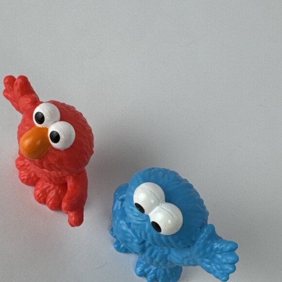 2013 Elmo Cookie Monster Plastic Figures Sesame Street - cake topper toy hasbro - Picture 5 of 13